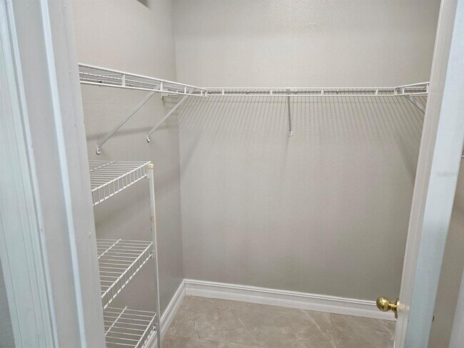 Building Photo - 647 Carey Way