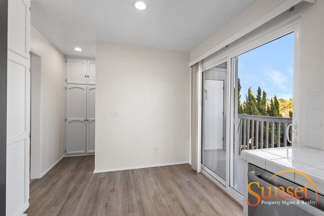 Building Photo - 4985 Coronado Ave