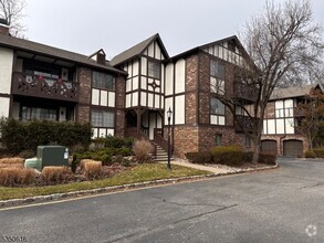 Building Photo - 1212 Faulkner Ct