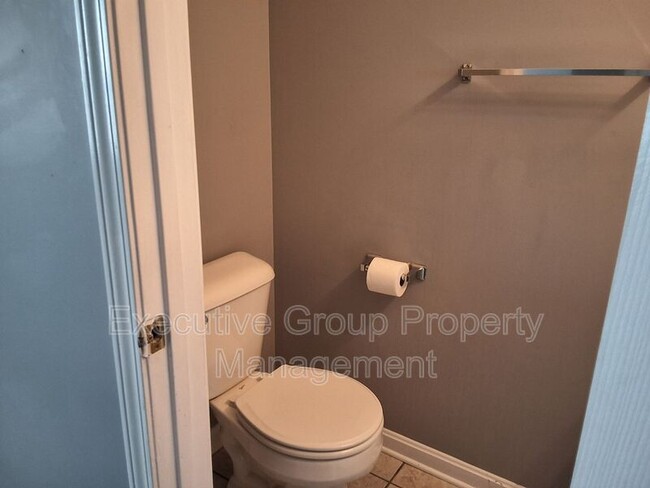 Building Photo - 1107 Northridge Dr
