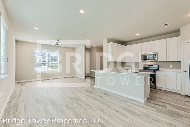 Building Photo - 4 br, 2.5 bath House - 1309 Creekbank Drive