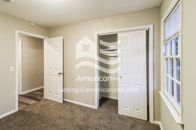 Building Photo - 122 Victor Rd