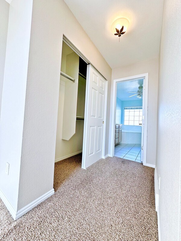Building Photo - 14131 S Senior Band Rd