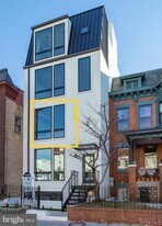 Building Photo - 1404 Meridian Pl NW