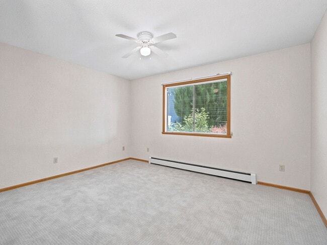 Building Photo - Spacious 2BR Rental with Open Floor Plan & Low-Maintenance yard