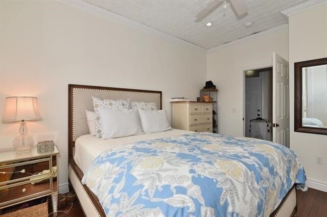 Building Photo - 215 Adams St