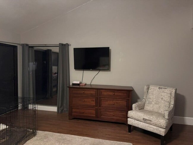 Building Photo - Gorgeous 3-Bedroom House in Gold River wit...