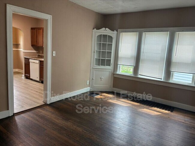 Building Photo - 1430 Coventry Rd