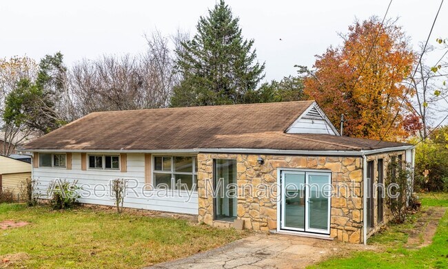 Primary Photo - 4520 Nicholas Rd NW