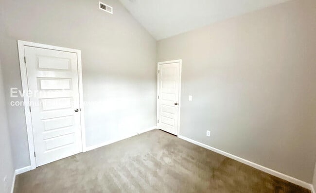 Building Photo - 1025 Echo Rdg Rd