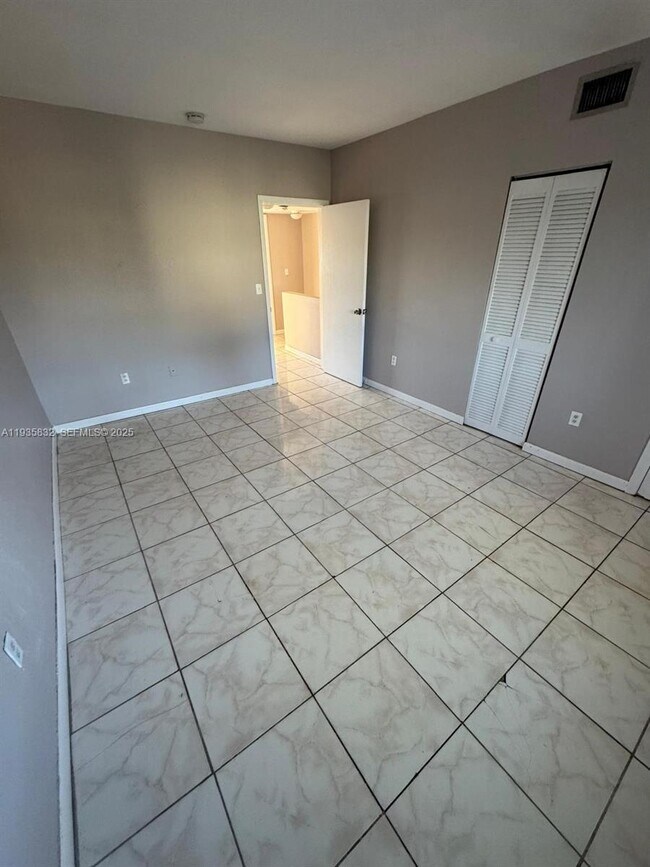 Building Photo - 8407 NW 5th Ave