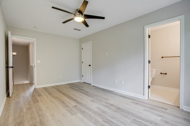 Building Photo - 708 Flintlock Ct