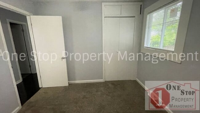 Building Photo - Charming 3-bedroom, 1-bath in Gladstone