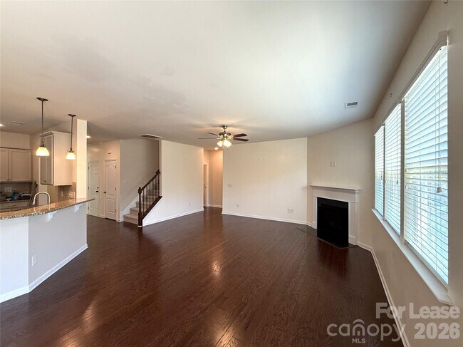 Building Photo - 6911 Agnew Dr