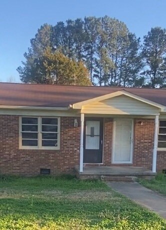 Building Photo - Fully renovated duplex - 109A Sador St.