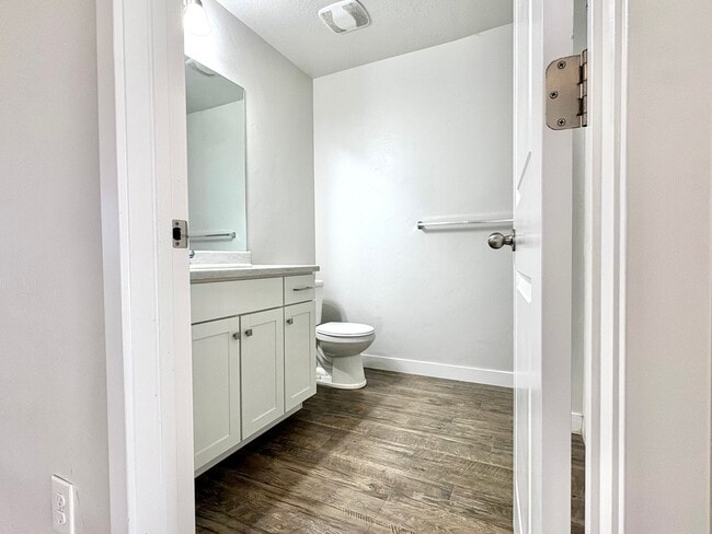 Building Photo - Clean, Cozy & Convenient — West Jordan 2-Bedroom Home