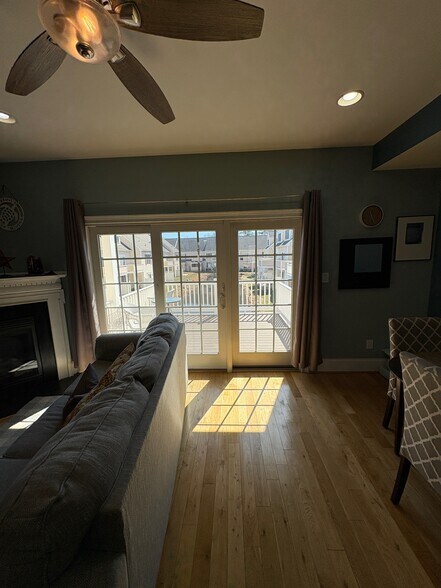 Living Space Floor 2 - 18879 Bethpage Dr