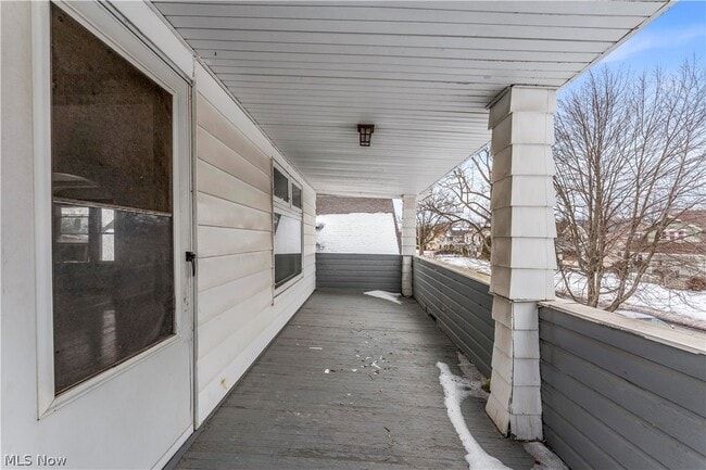 Building Photo - 10302 Parkview Ave