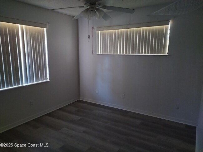 Building Photo - 765 John Carroll Ln