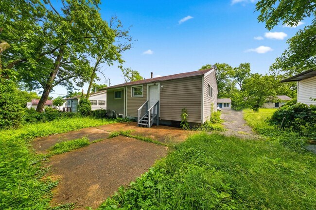 Building Photo - For Rent – 3 Bedroom Home | Section 8 Welcome