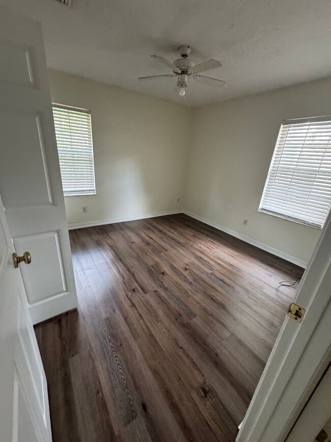Building Photo - Charming 3BR/2BA Home in Countryside Estat...