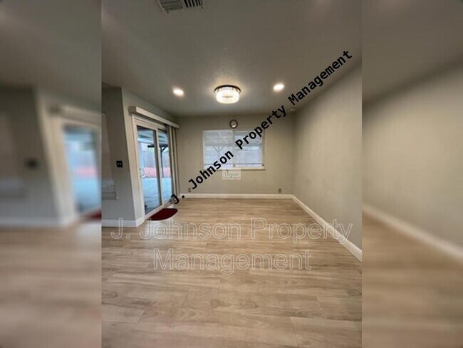 Building Photo - 1144 May Ave