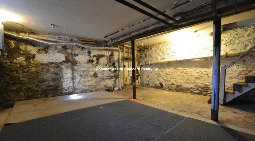 Building Photo - 4 Haskell St