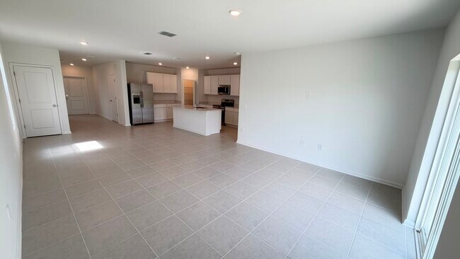 Building Photo - 3375 Alexander Dr