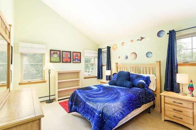 Building Photo - 408 Meadow Ct