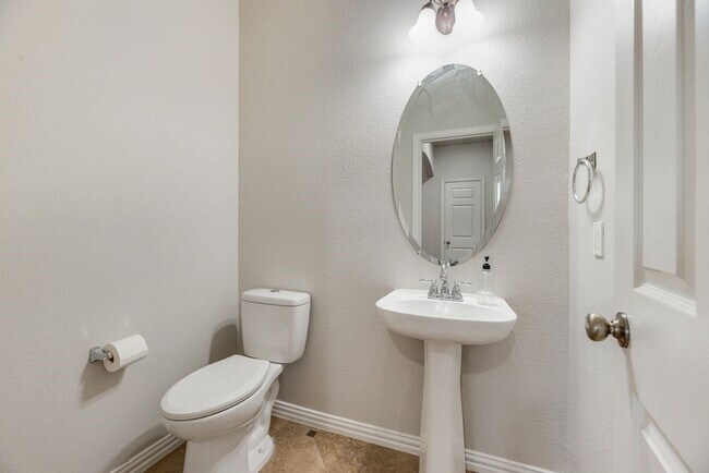 Building Photo - 4613 Pine Brook Dr