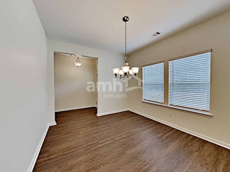 Building Photo - 167 Ivy Brook Dr