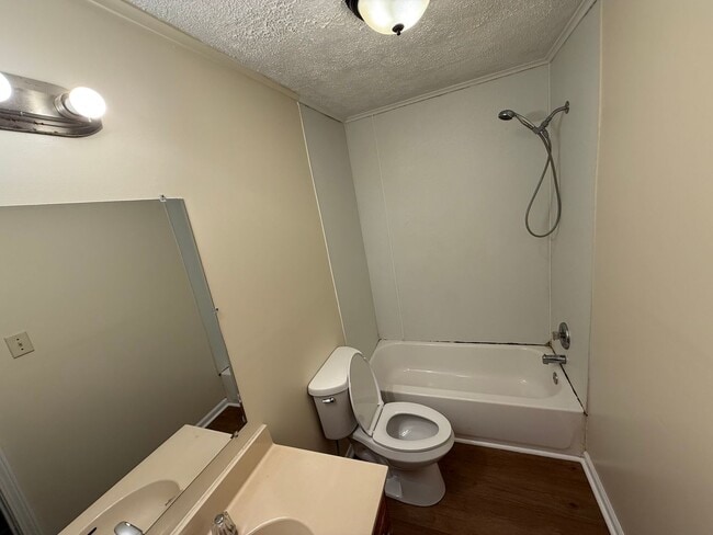 Building Photo - 37 Burnham Rd