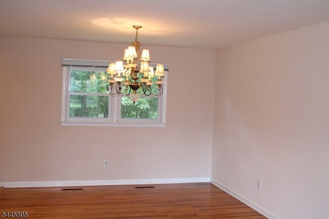 Building Photo - 36 Cortright Rd