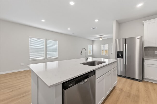 Building Photo - 3903 Flora Fld Dr