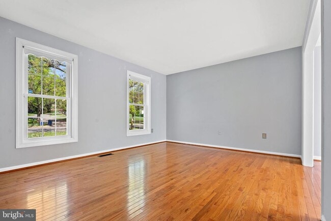Building Photo - 13604 Wisteria Dr