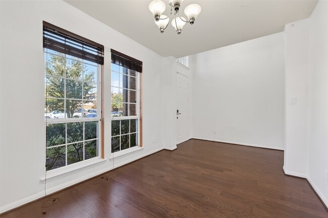 Building Photo - 20515 Bandrock Terrace