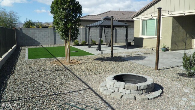 Building Photo - Great Home! Ready to Move Into - Zanjero Trails!