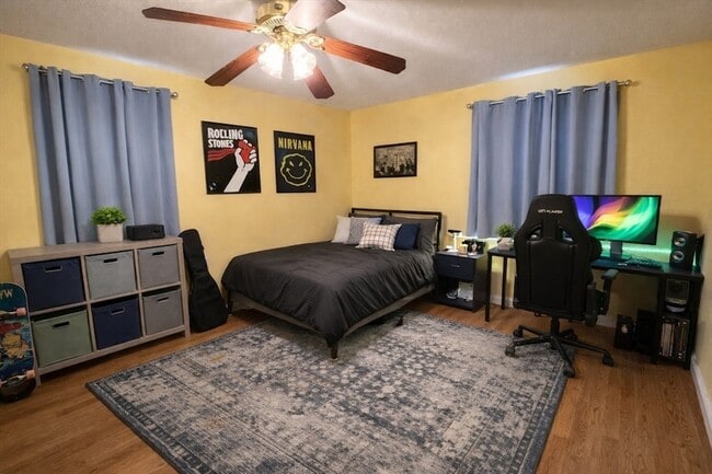 Building Photo - 183 Forest St