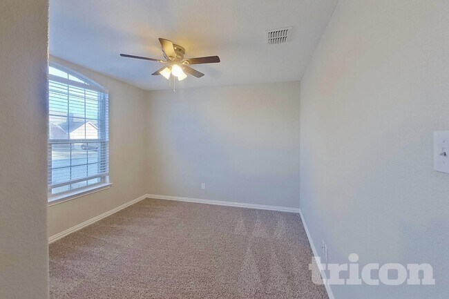 Building Photo - 1348 Renoir Dr