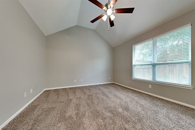 Building Photo - 30710 Basil Trace Dr