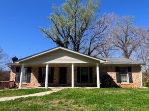 Building Photo - 2211 Linde St NW