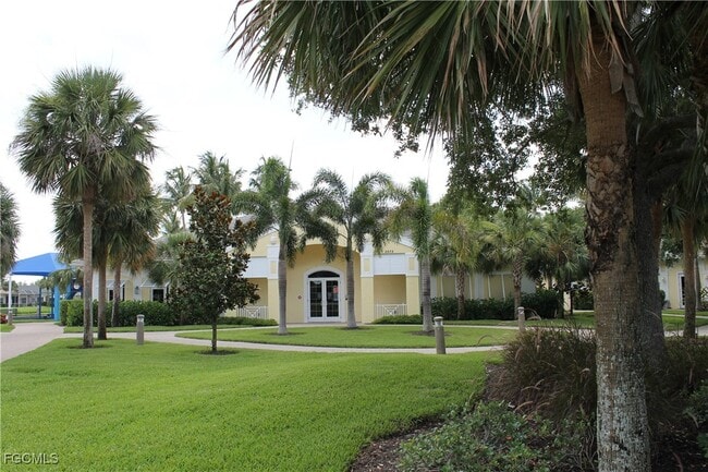 Building Photo - 2736 Lambay Ct