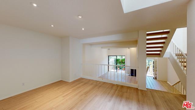 Building Photo - 1470 Palisades Dr