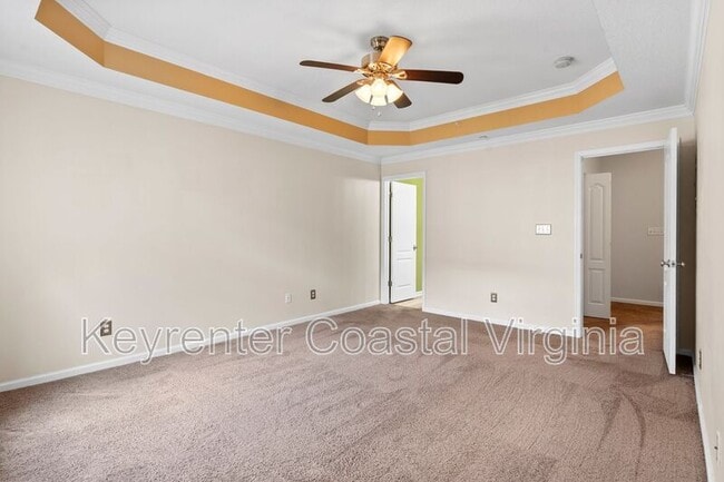 Building Photo - 1405 Broad Water Arch