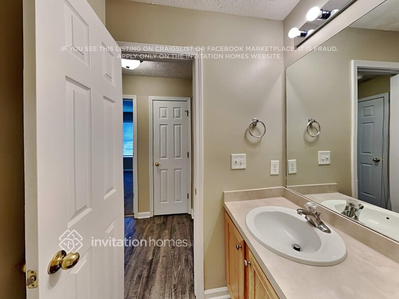 Building Photo - 121 Prescott Ct