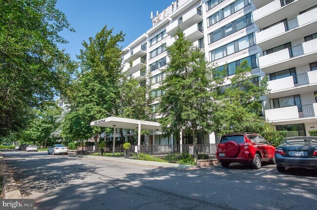 Building Photo - 4501 Arlington Blvd