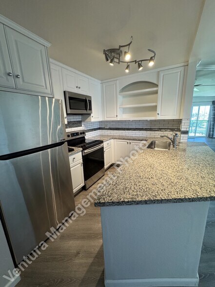 Building Photo - 2901 Peninsula Rd