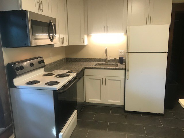 2nd Floor Kitchen - 213 N Division St