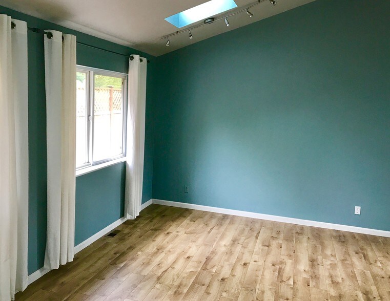 Office - 13301 56th Ave S
