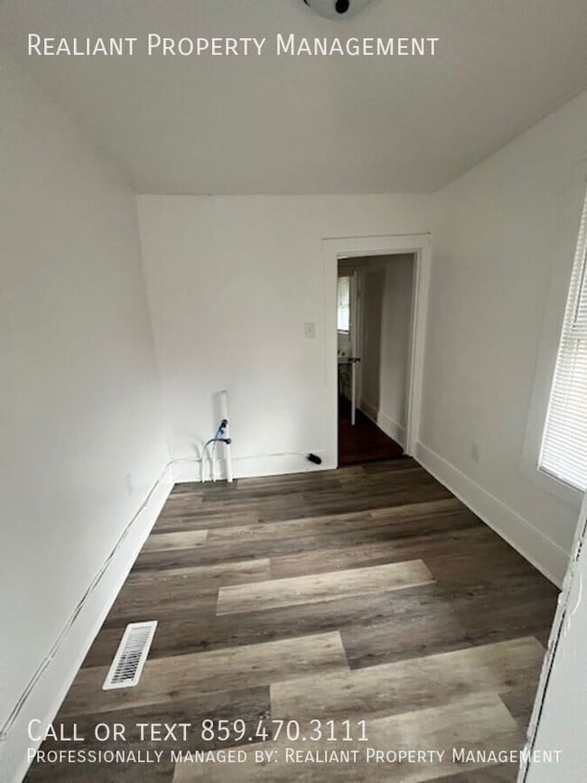 Building Photo - 136 Fourth Street-